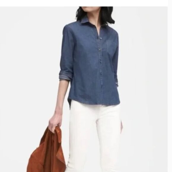 BANANA REPUBLIC Denim Buttondown Size M - Picture 1 of 5